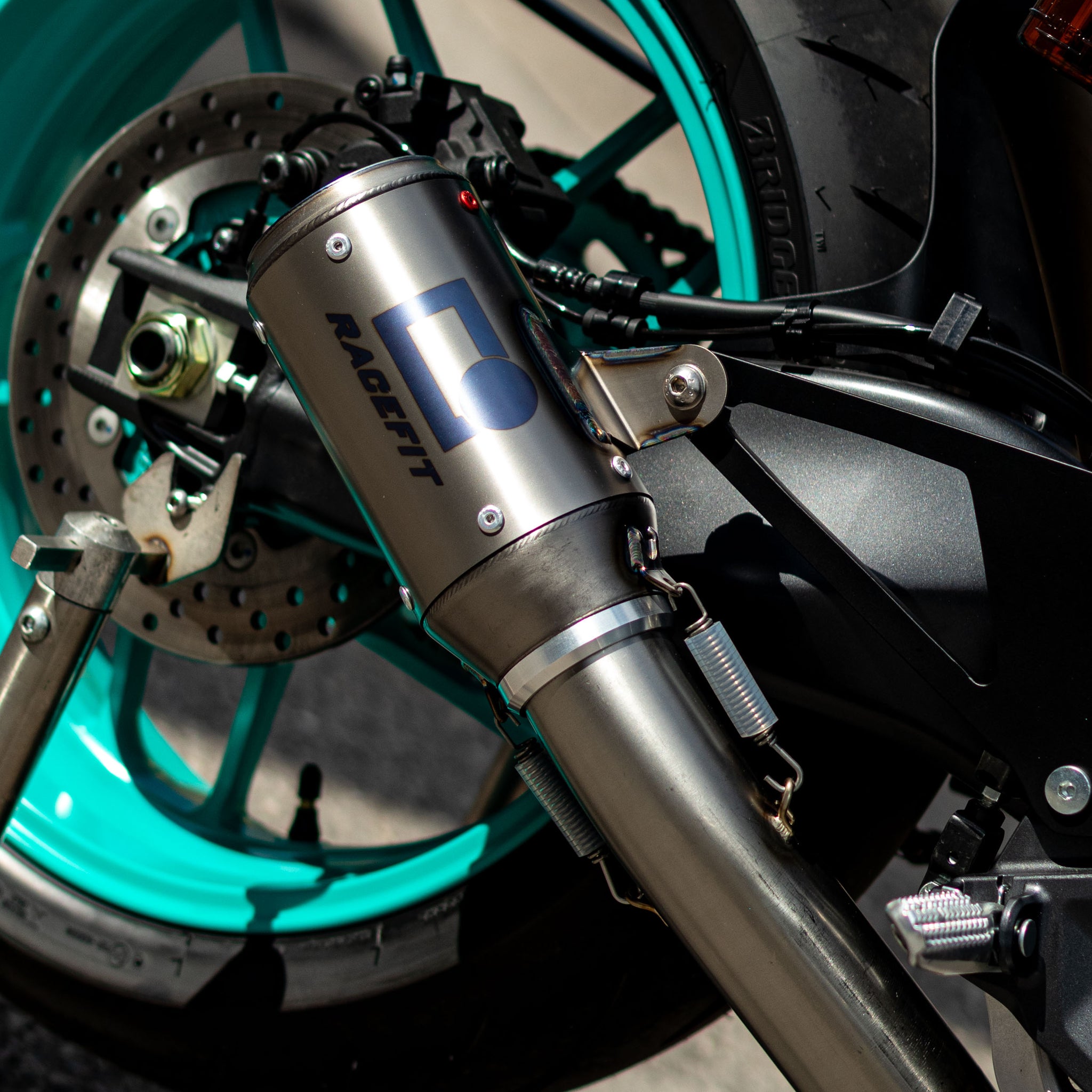 MT-09/FZ-09 2024-26 Growler-X Full System – RACEFIT