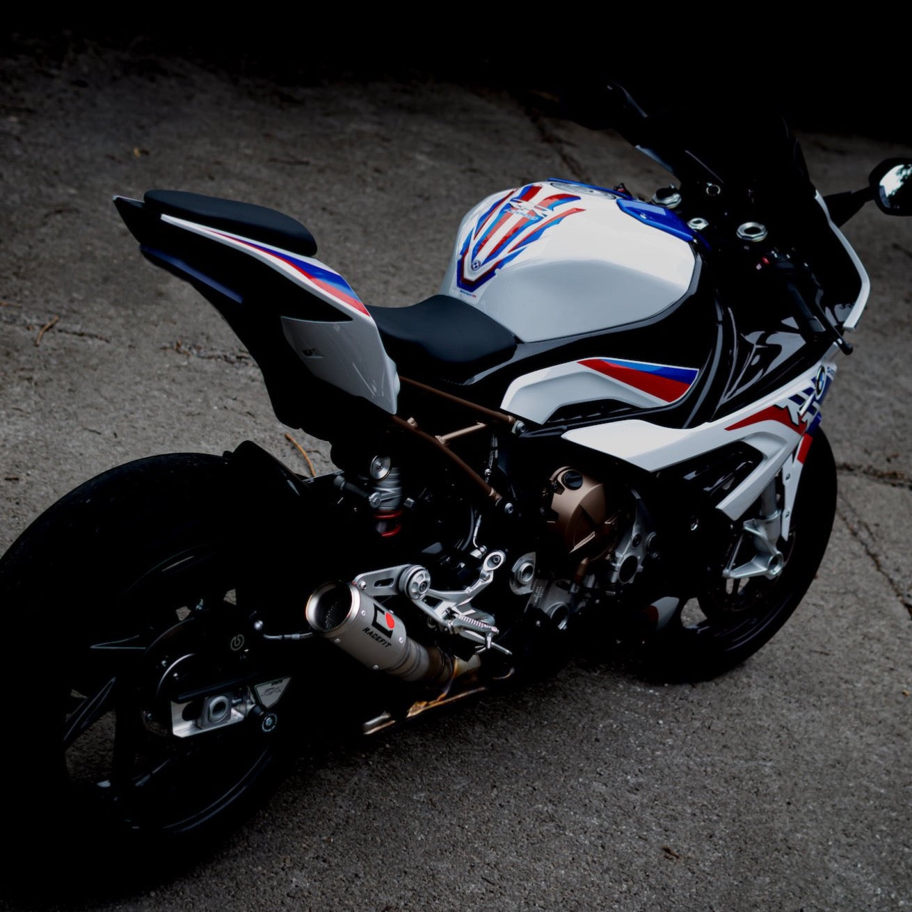 Sr1000 Modified M / S1000 RR – RACEFIT