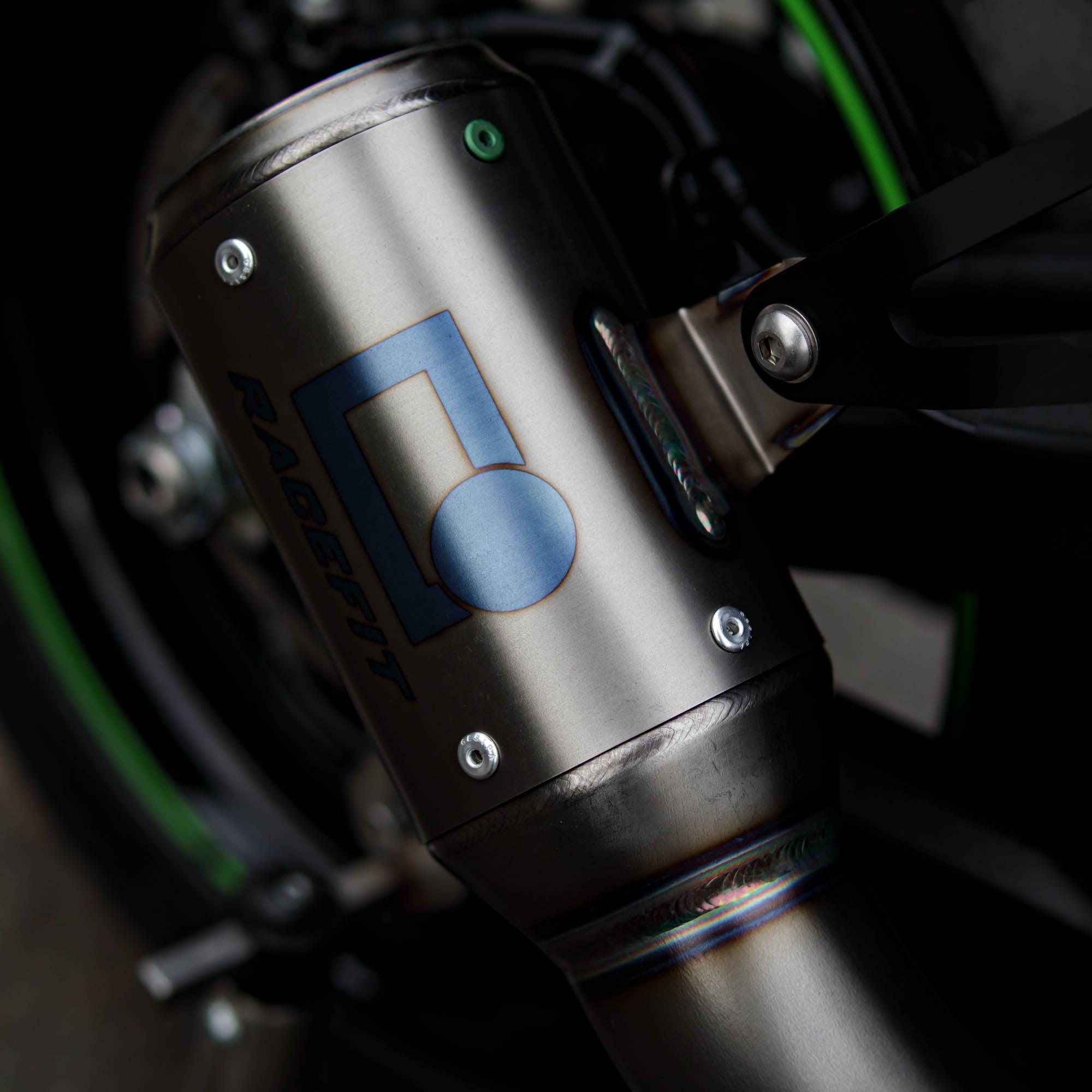 ZX10-R 2021-25 Growler-X (Pilion Footrest Mounted) – RACEFIT